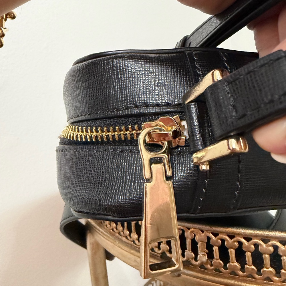 VERSACE MEDUSA Palazzo CAMERA BAG - Picture 11 of 14